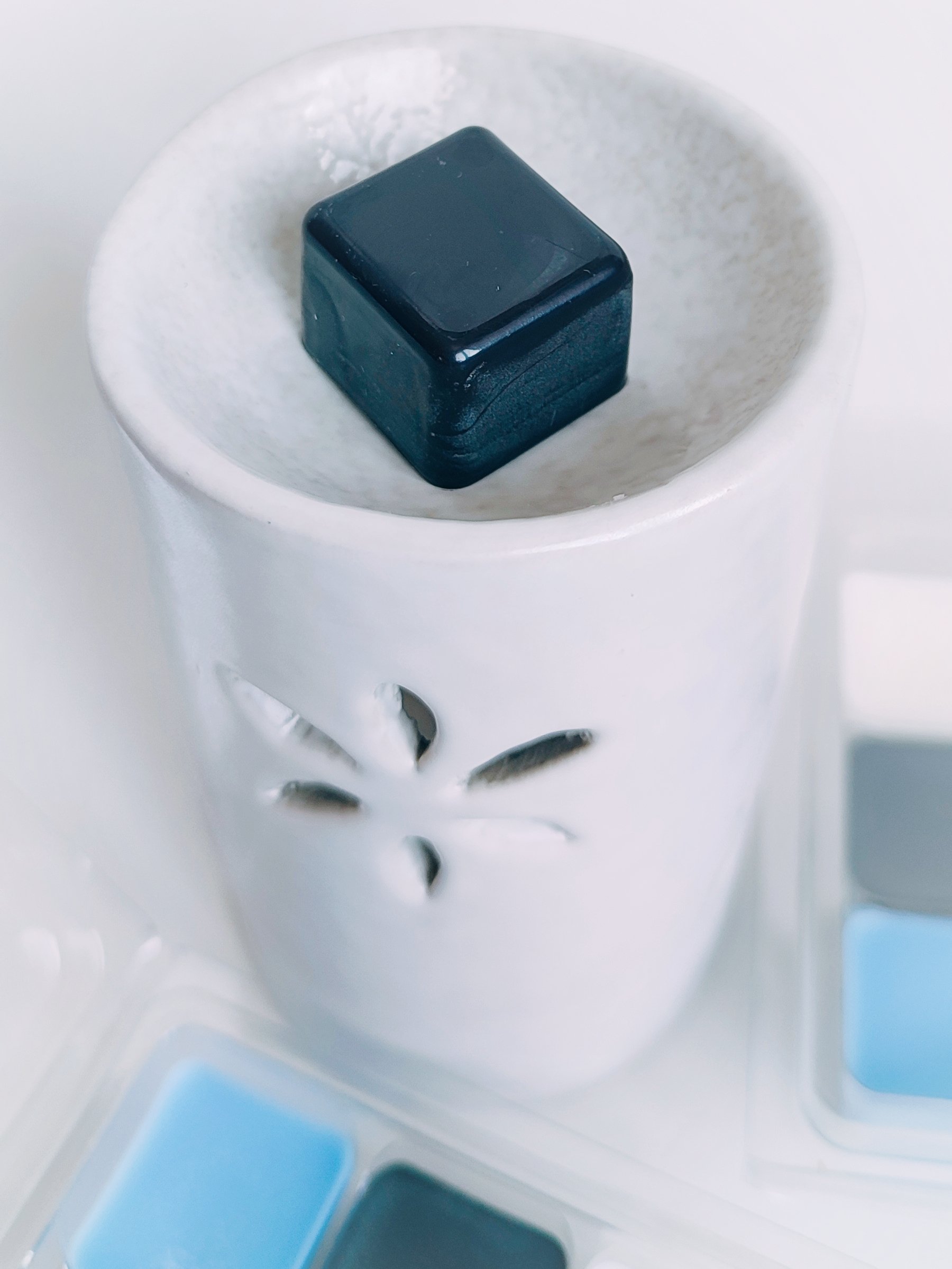 Aroomivaha MUSTIKAS - Image 2